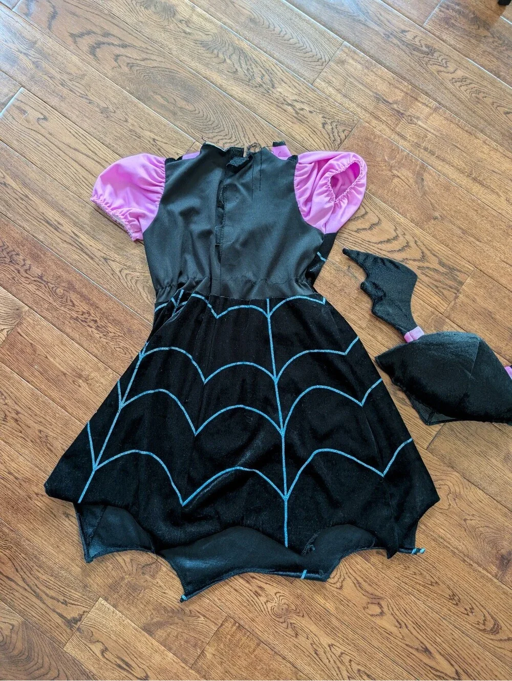 Disney Vamparina Girl's Costume Dress w/ Hat Size M(7-8)
